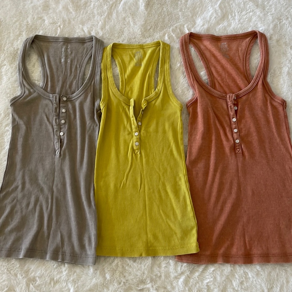 Aerie top - 3 for $34